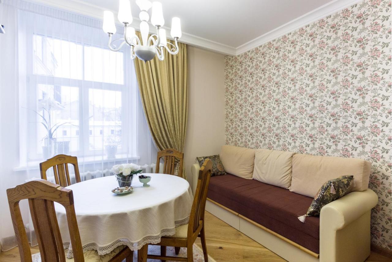 Apartamento Dzirnavu 92, Free Private Parking Riga Exterior foto