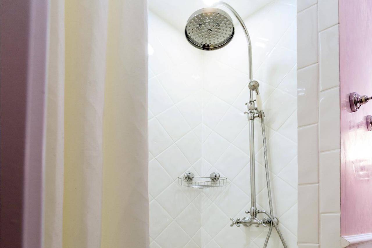 Apartamento Dzirnavu 92, Free Private Parking Riga Exterior foto